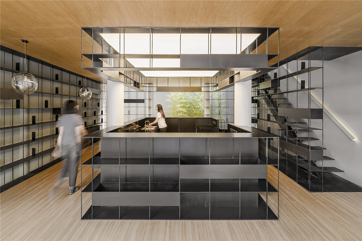 Rongbaozhai Coffee Bookstore is changing the mode of reading by mixing it with coffee house