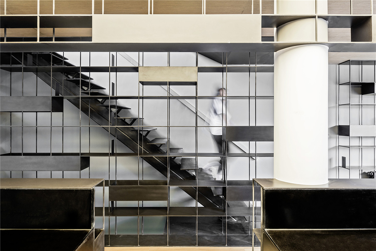 Rongbaozhai Coffee Bookstore is changing the mode of reading by mixing it with coffee house