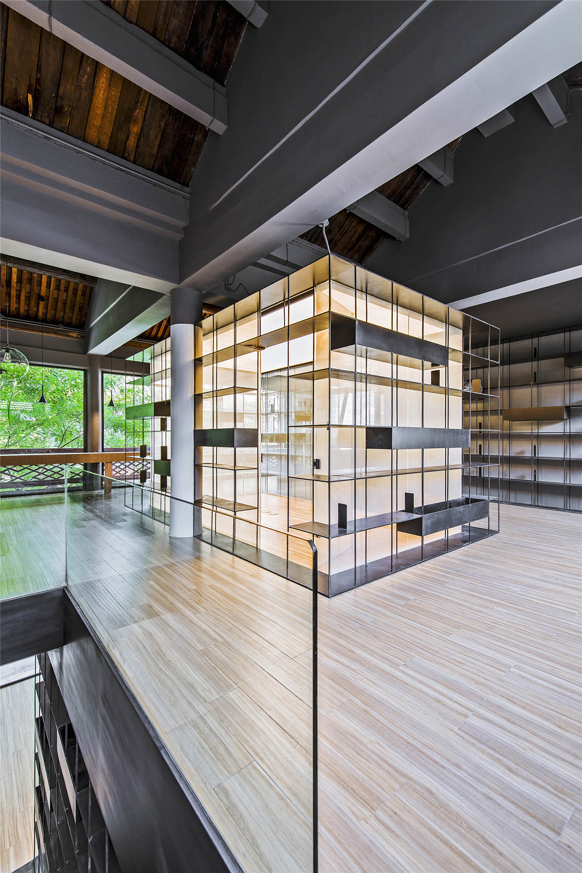 Rongbaozhai Coffee Bookstore is changing the mode of reading by mixing it with coffee house