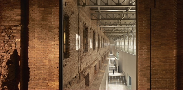 The architect Rafael de La-Hoz completes the Dao&iacute;z y Velarde Cultural Centre