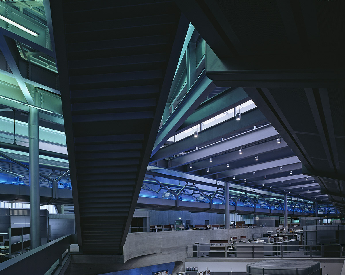 Zaha Hadid receives 2016 Royal Gold Medal