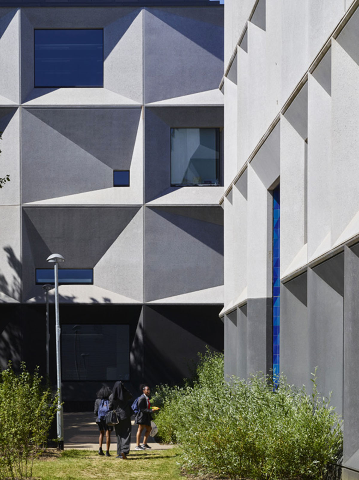 Burntwood School by Allford Hall Monaghan Morris wins RIBA Stirling Prize 2015
