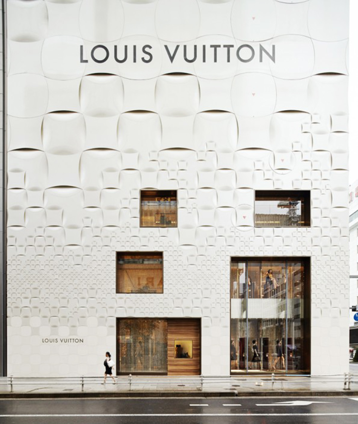 Louis Vuitton Matsuya Ginza is inspired by Ginza's Art Deco Design