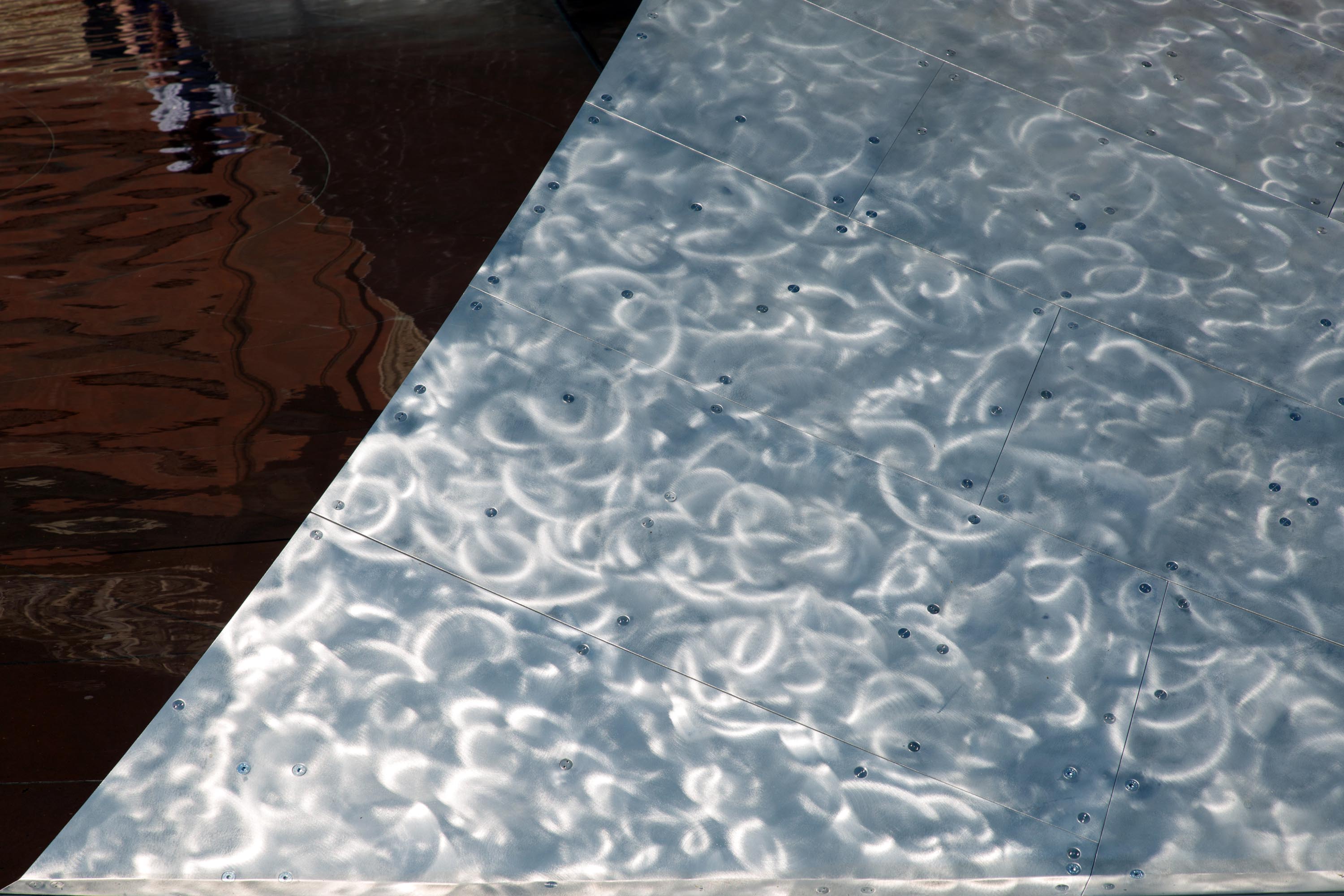 Crest Installation unveiled at the Victoria and Albert Museum London