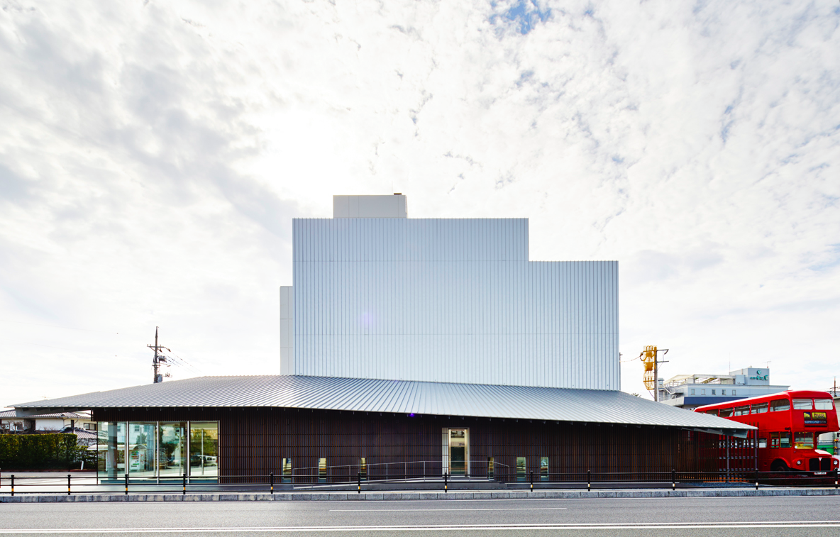 Kengo Kuma revealed Japan&rsquo;s Umeda Hospital