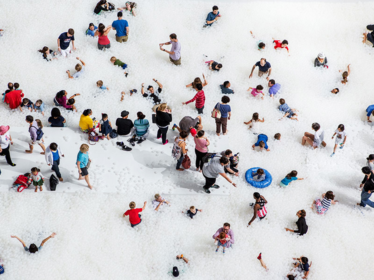 Snarkitecture’s new recyclable plastic balls at Washington DC Museum
