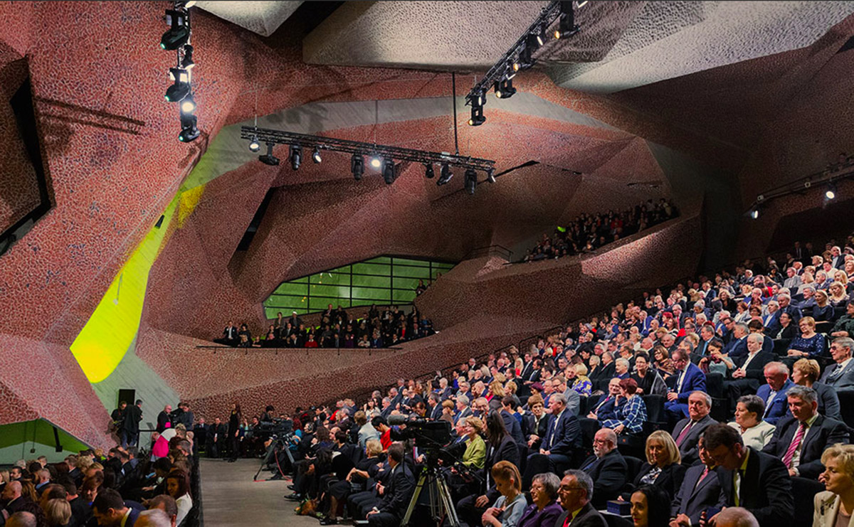 Fernando Menis’ CKK Jordanki Concert Hall in Torun presents a cave-like building