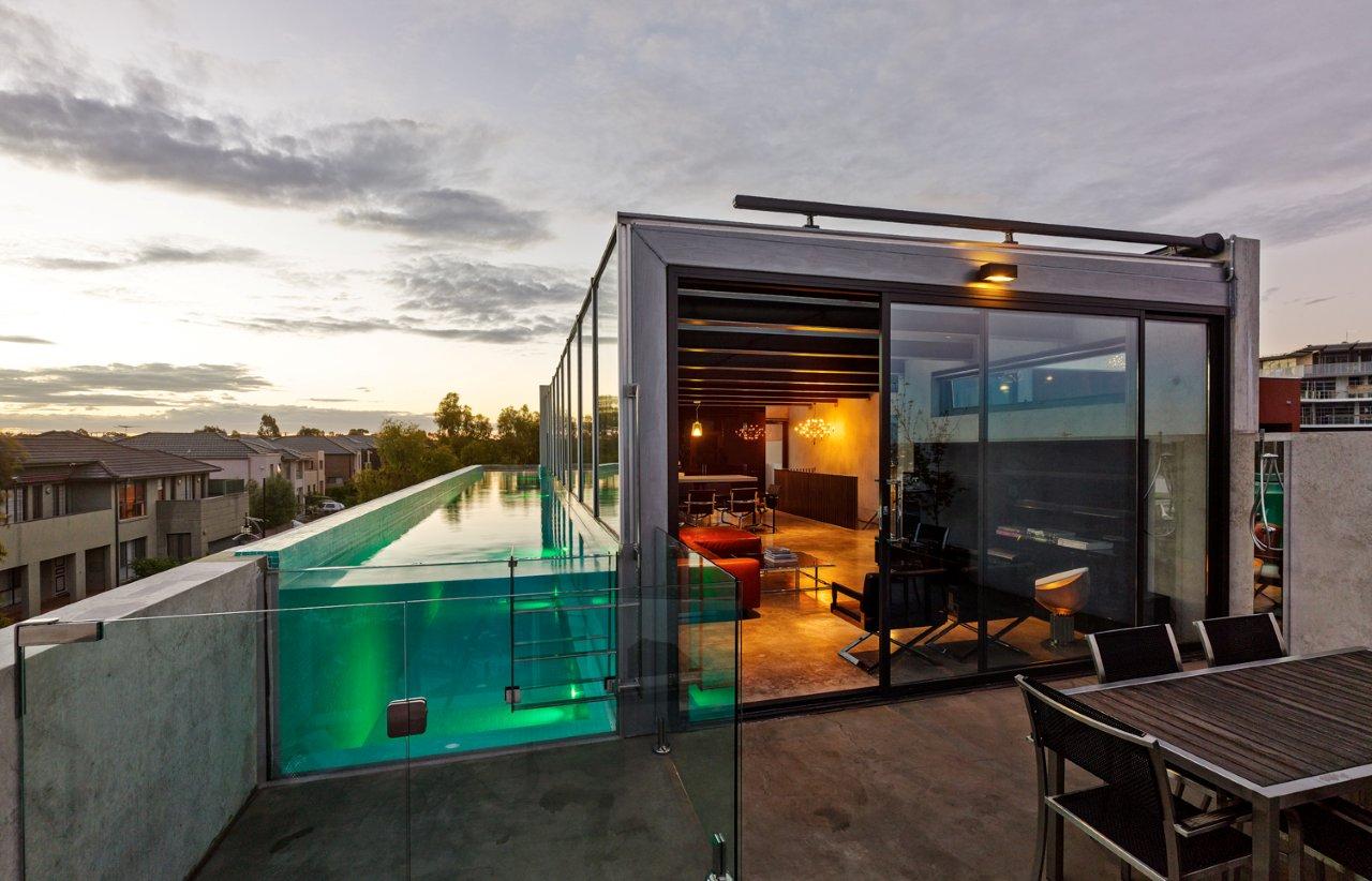 Concrete House by FGR Architects