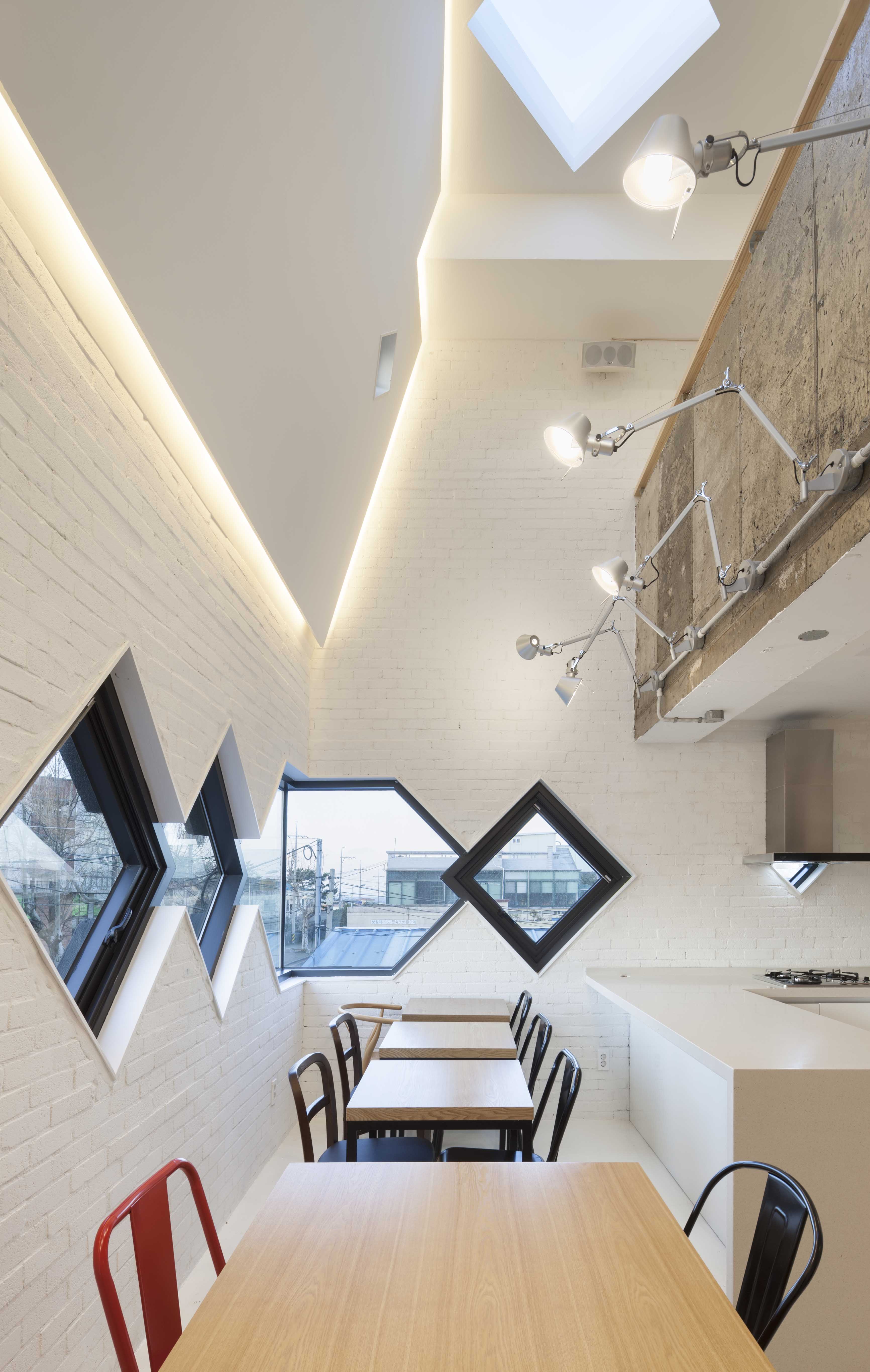 MoonHoon&rsquo;s new project Go.mir Guest House looks like a dragon