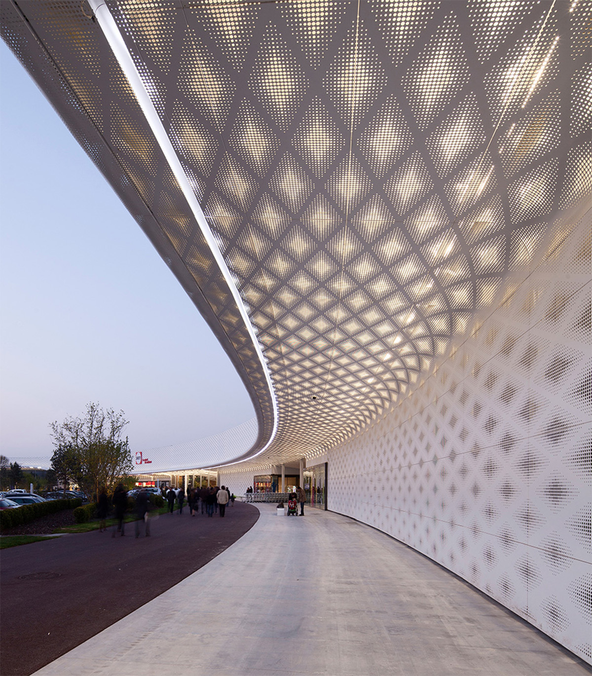 First retail park of France &rsquo;&rsquo;The Atoll&rsquo;&rsquo; designed by Antonio Virga Architect