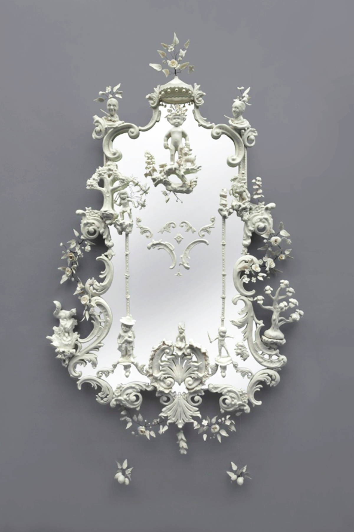 The Collective Design 2015 presents authentic and rare design objects with a garish show