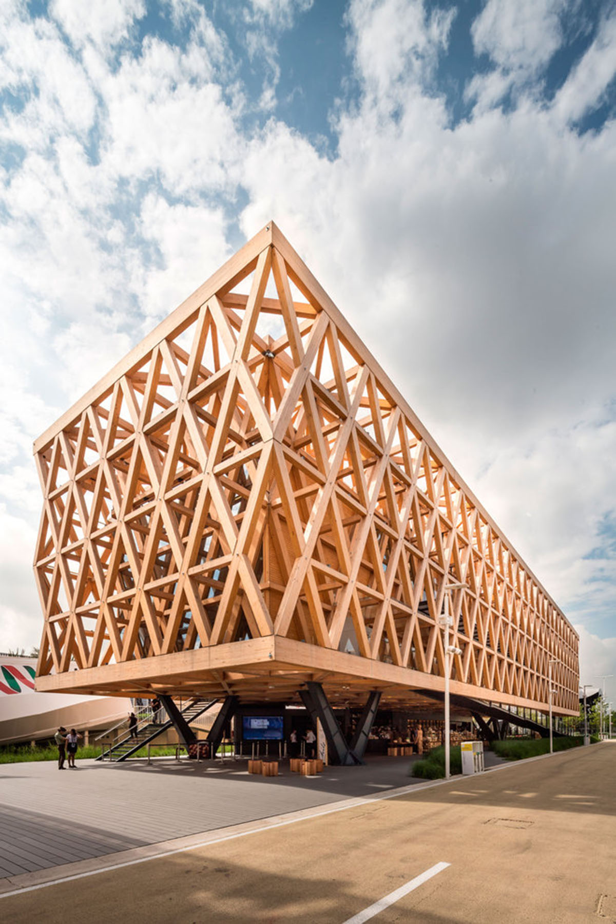Undurraga Devés Arquitects designed a fully-structural framework for Chilean Pavilion - Expo Milano
