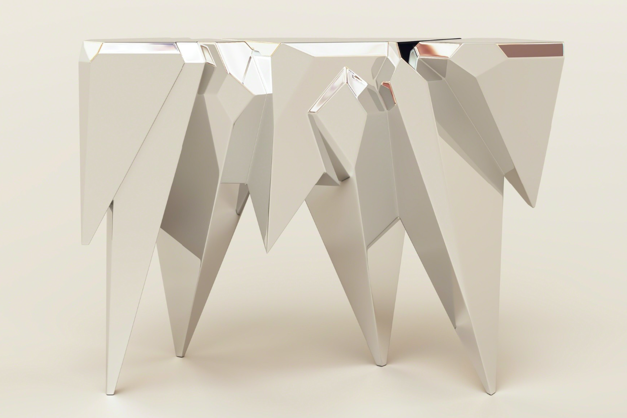 The Collective Design 2015 presents authentic and rare design objects with a garish show