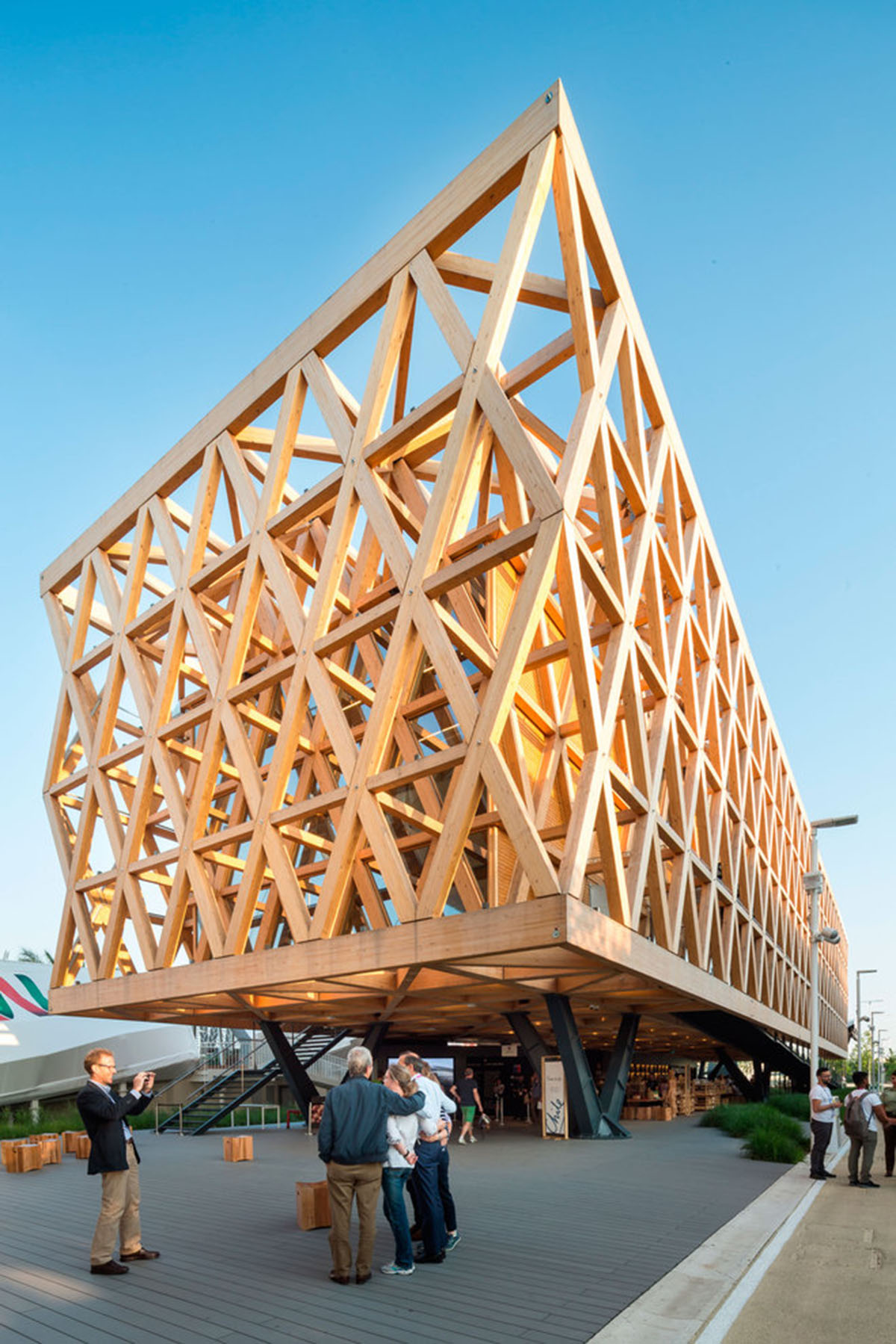 Undurraga Devés Arquitects designed a fully-structural framework for Chilean Pavilion - Expo Milano