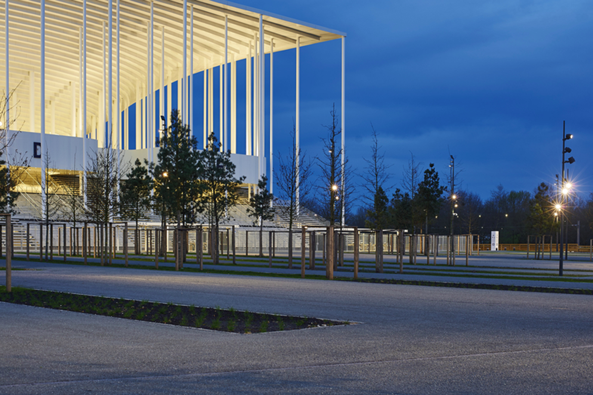 Herzog & de Meuron’s New Bordeaux Stadium will be opened in the spring of 2015 with its first match