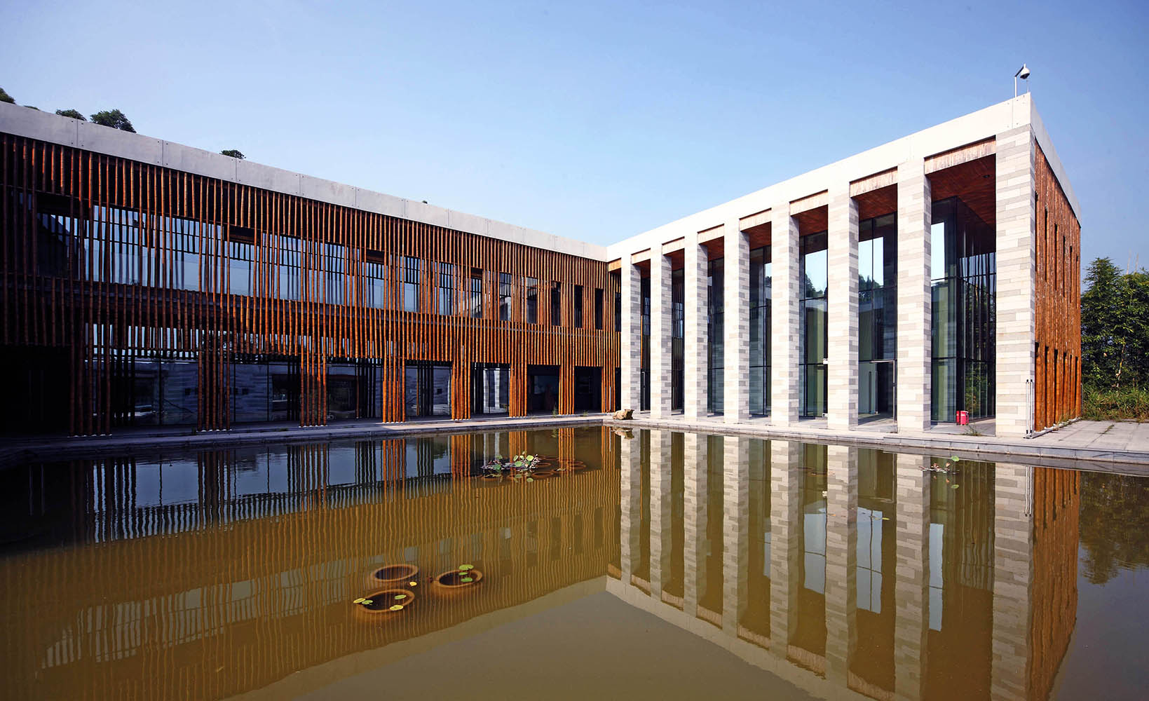 Luofu Shan Shui Museum shows the best use of materiality in its outer skin