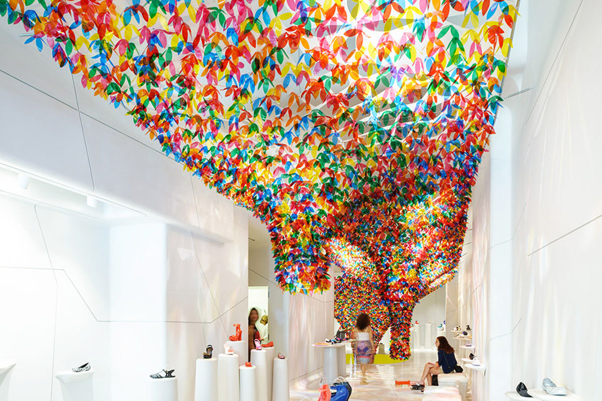 SOFTlab revives Melissa Gallery in New York with the thousands of colorful petals