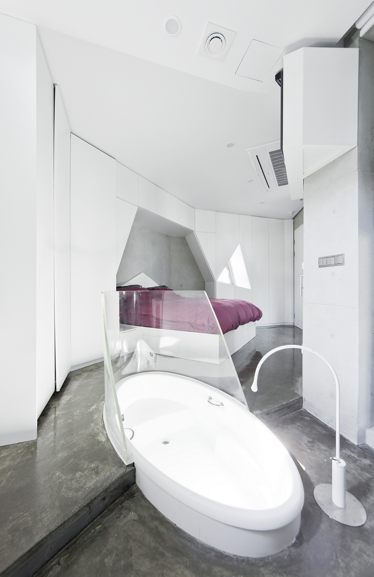 ’’Hwa Hun’’ is a representation of Topographic architecture that refers to irregular form of site