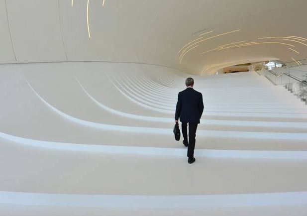 Zaha Hadid&rsquo;s prestigious award for building to glory of Azerbaijan dictator criticised