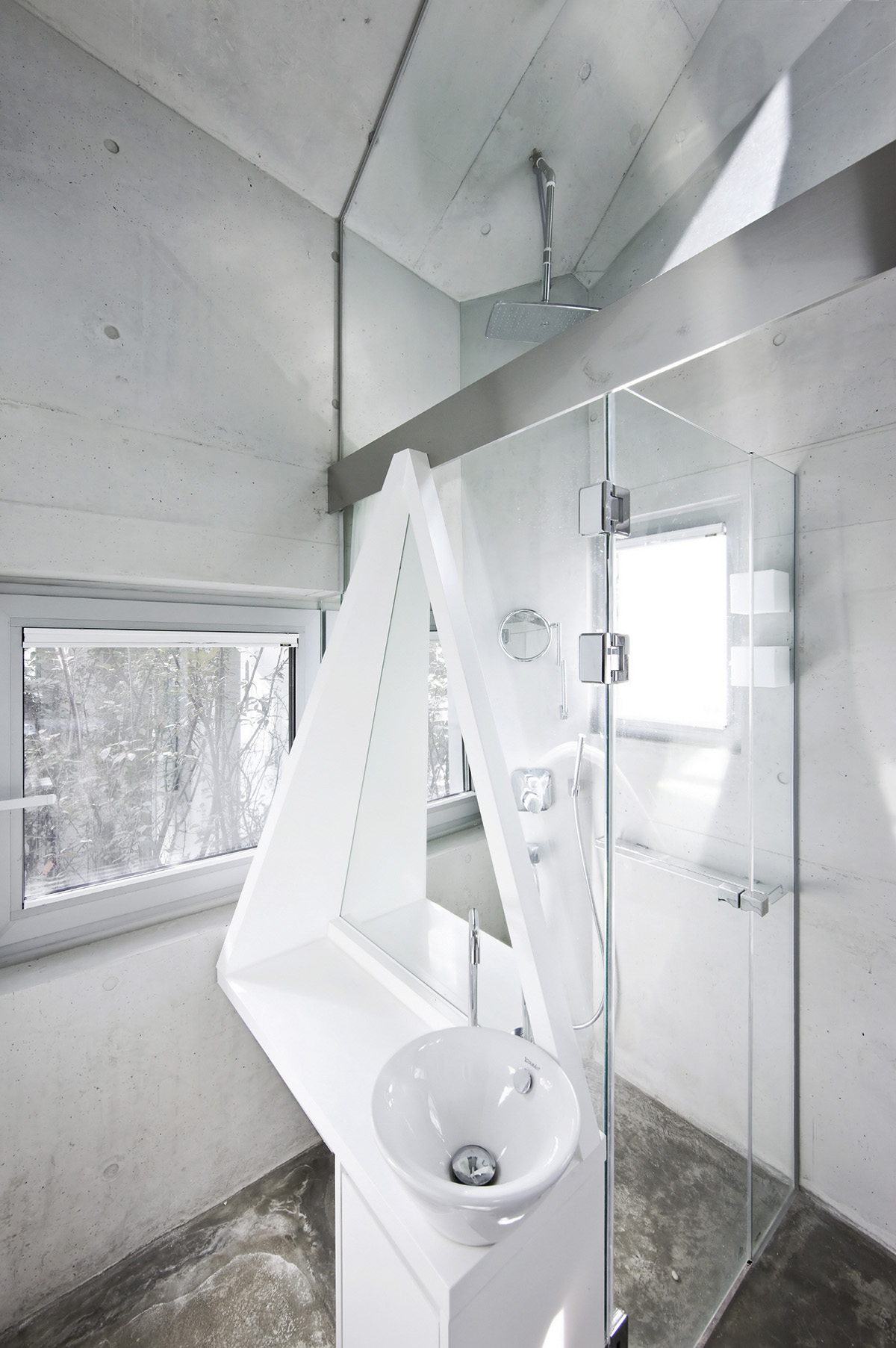 ’’Hwa Hun’’ is a representation of Topographic architecture that refers to irregular form of site