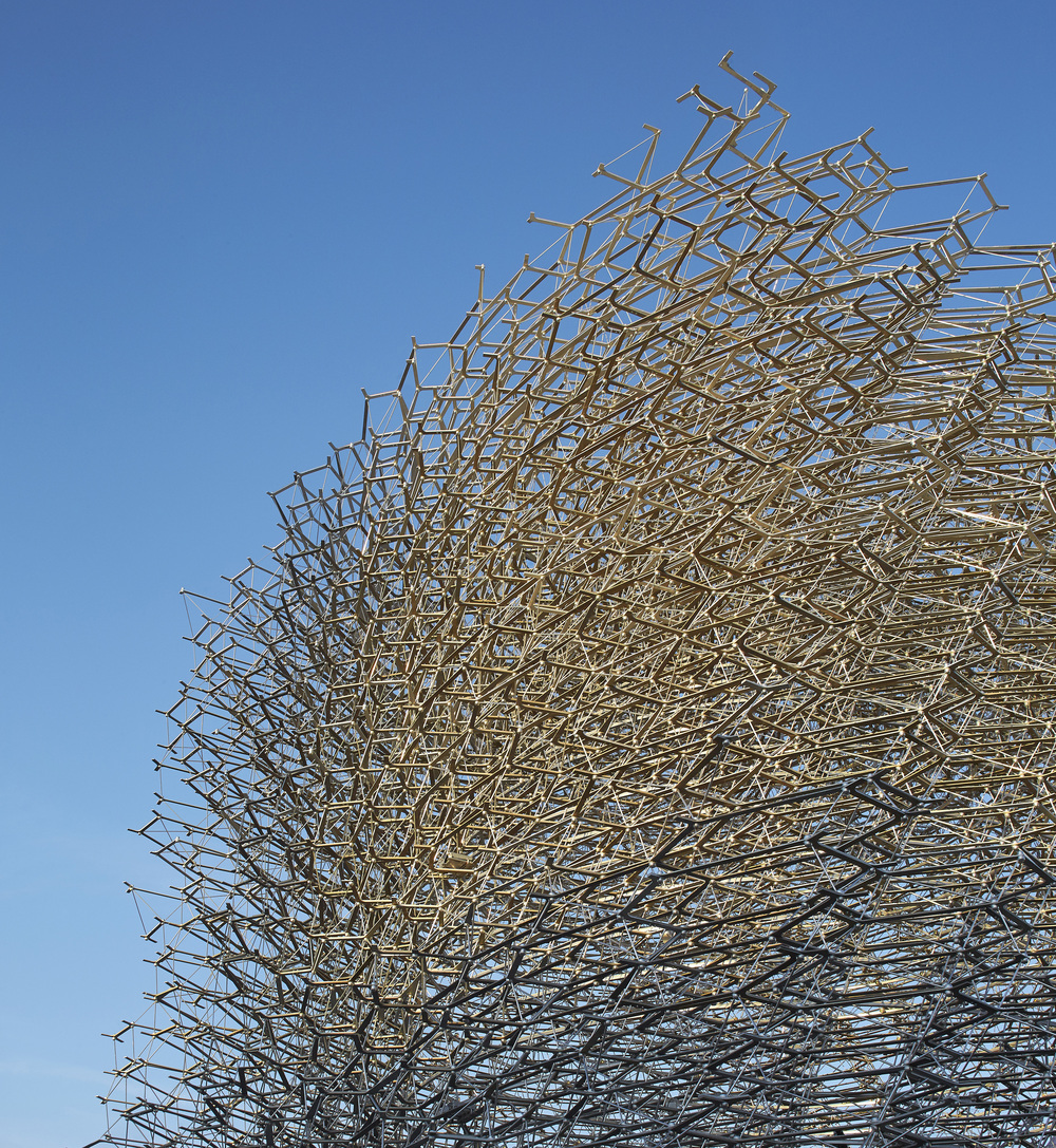 UK Pavilion’s fully formed hive presented at Expo Milan 2015