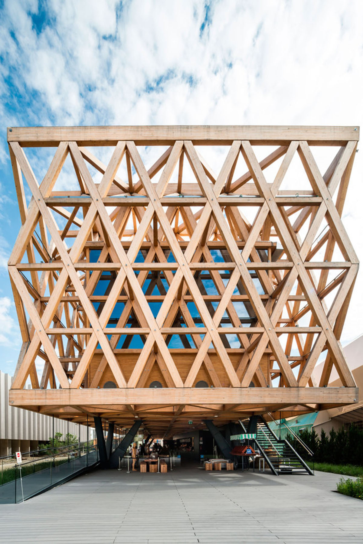 Undurraga Devés Arquitects designed a fully-structural framework for Chilean Pavilion - Expo Milano