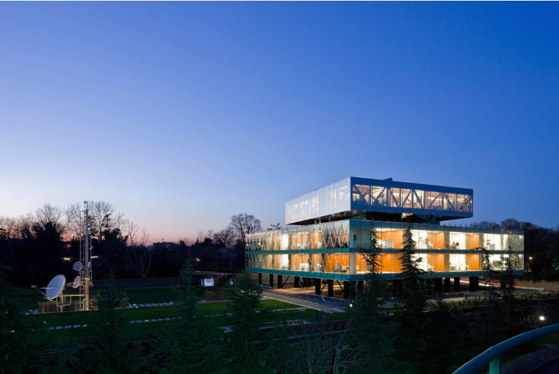 VAKKO Fashion Center,Istanbul designed by REX Architects