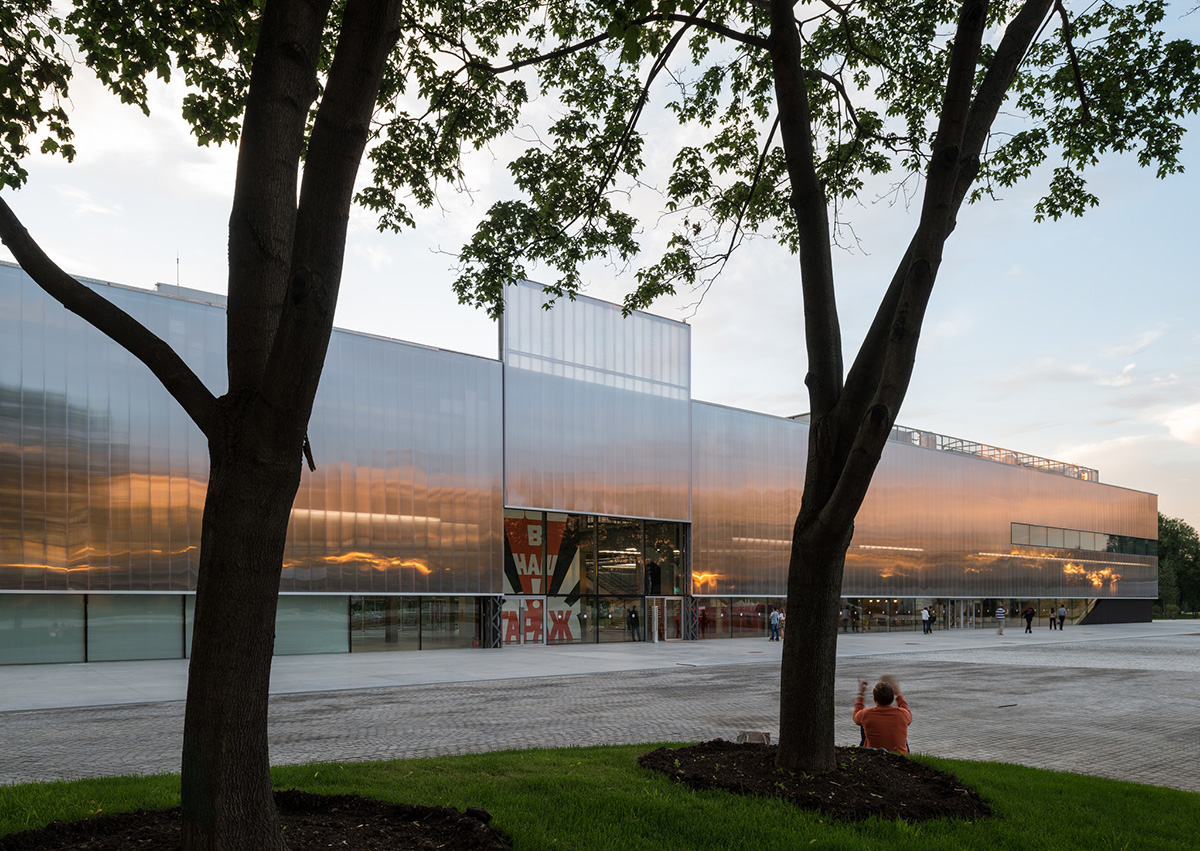 Yuri Palmin revealed new images of OMA’s Garage Museum of Contemporary Art in Moscow