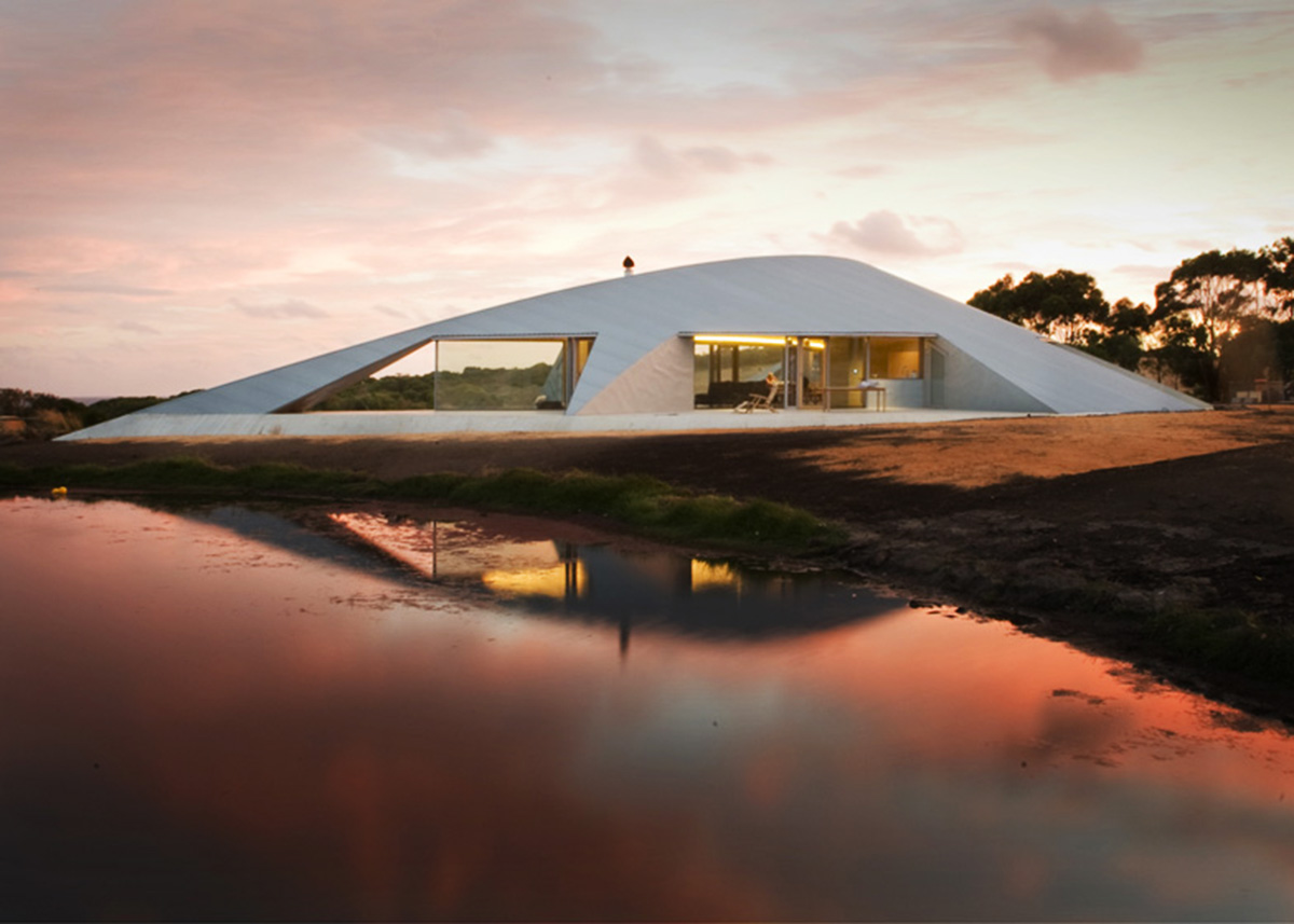 The Croft house is a pure and modern shelter that seems unobtrusive in abandoned landscape
