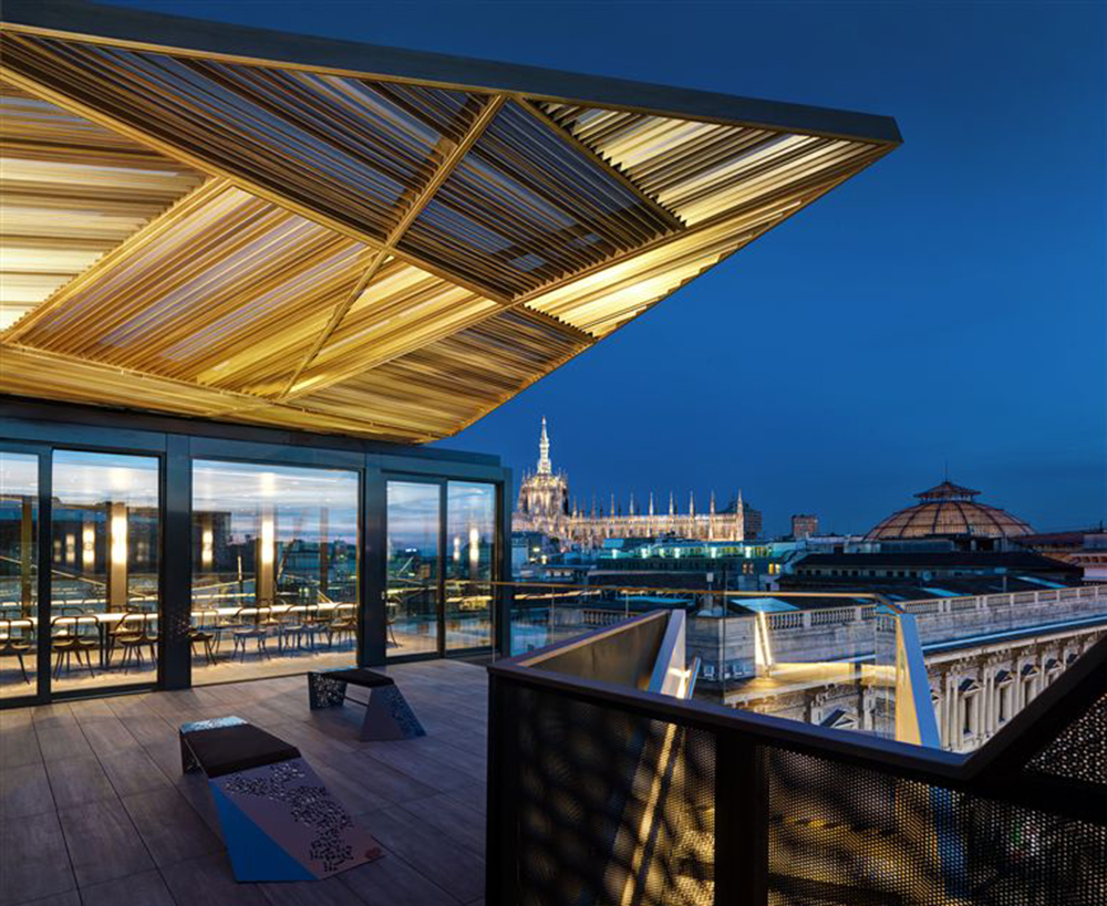 Take a seat at this bird-view restaurant: &rsquo;&rsquo;Priceless Milano&rsquo;&rsquo; is a temporary installation in Milan