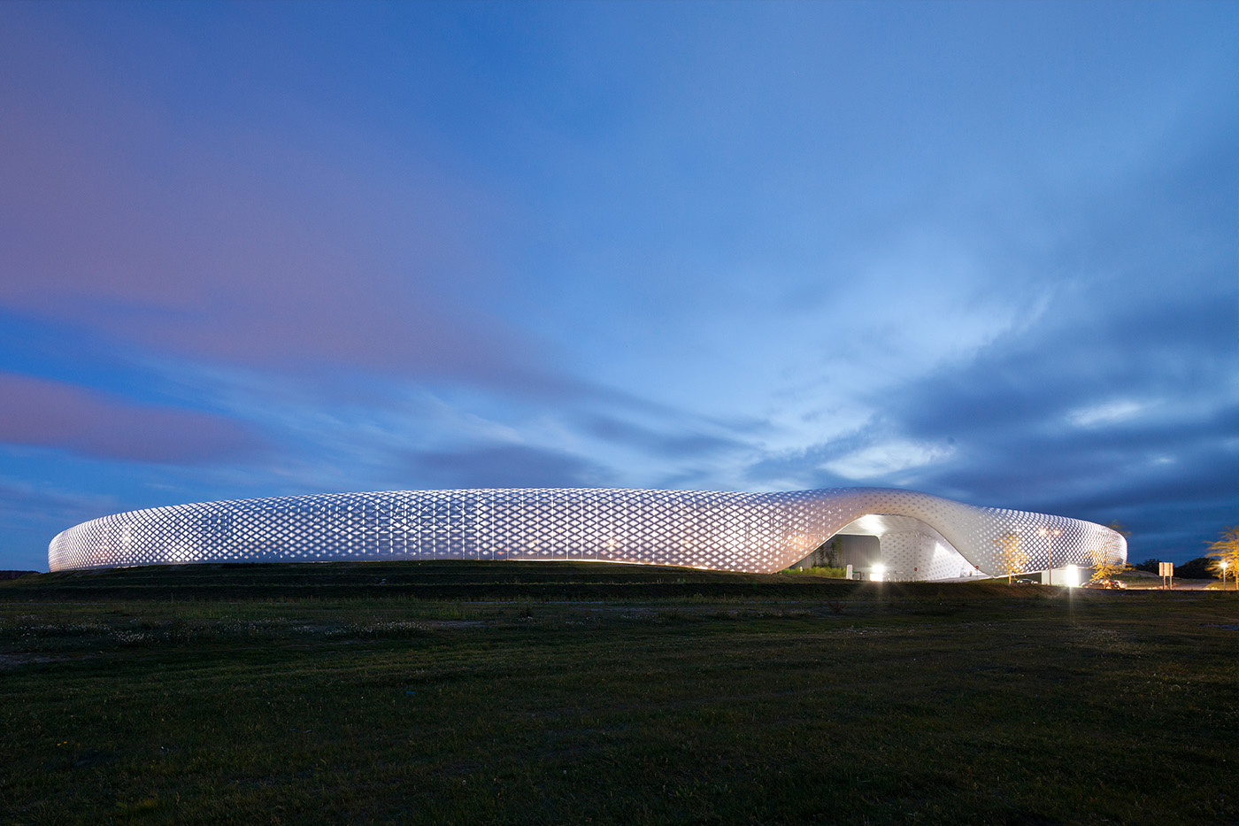 First retail park of France &rsquo;&rsquo;The Atoll&rsquo;&rsquo; designed by Antonio Virga Architect