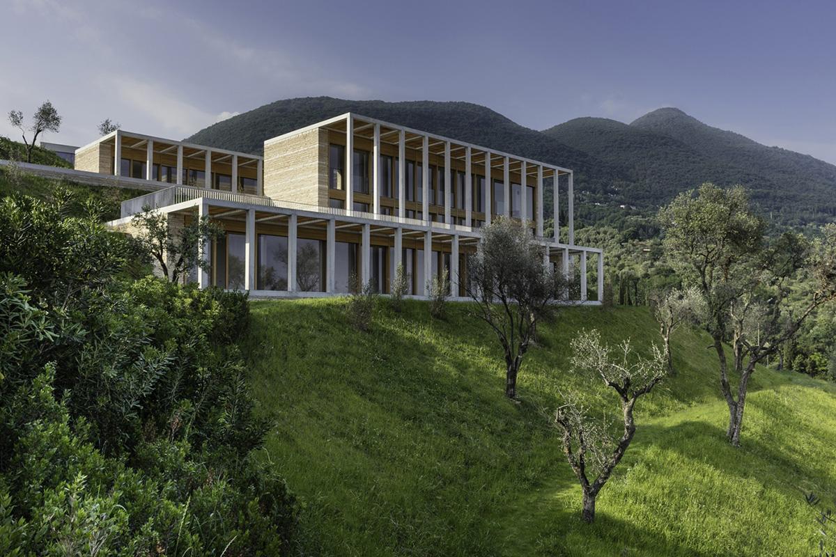 David Chipperfield Architects completed Villa Eden in the west bank of Lake Garda