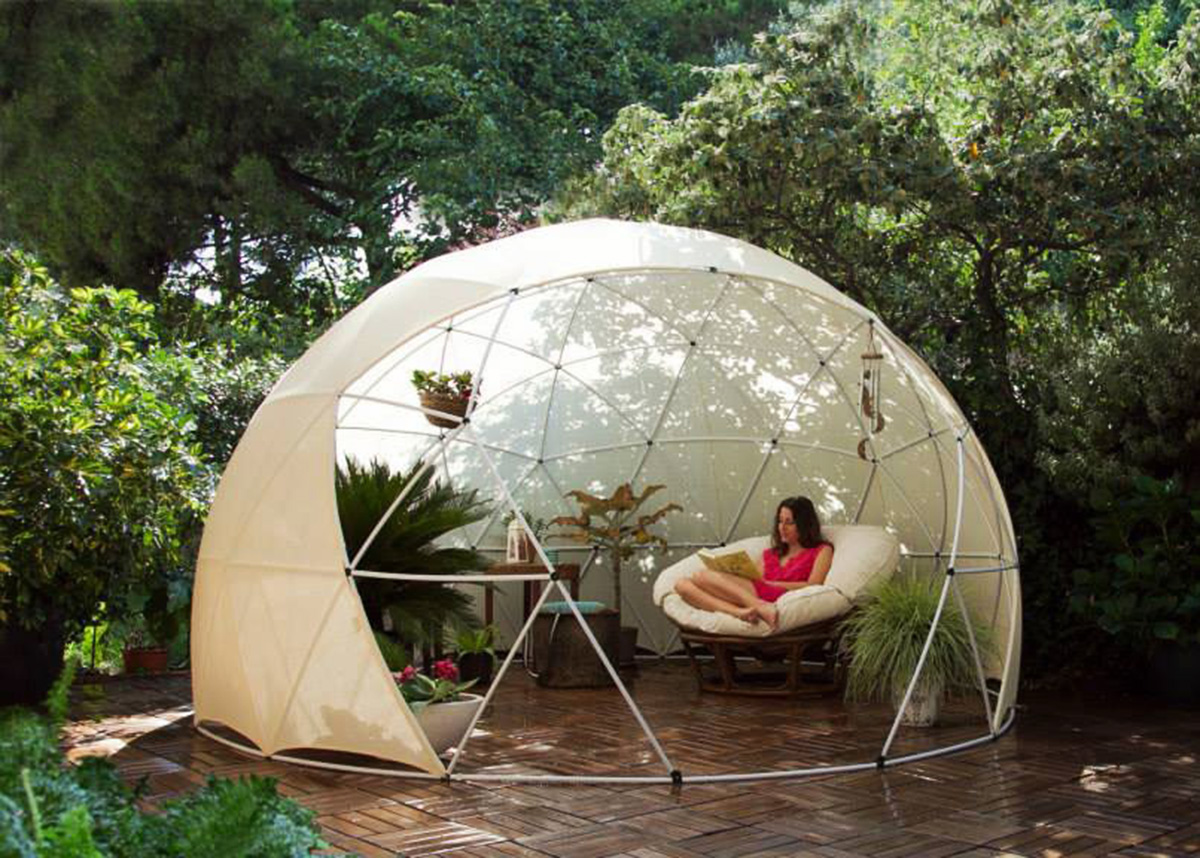 Garden Igloo is a new outdoor installation that moves you out of the city