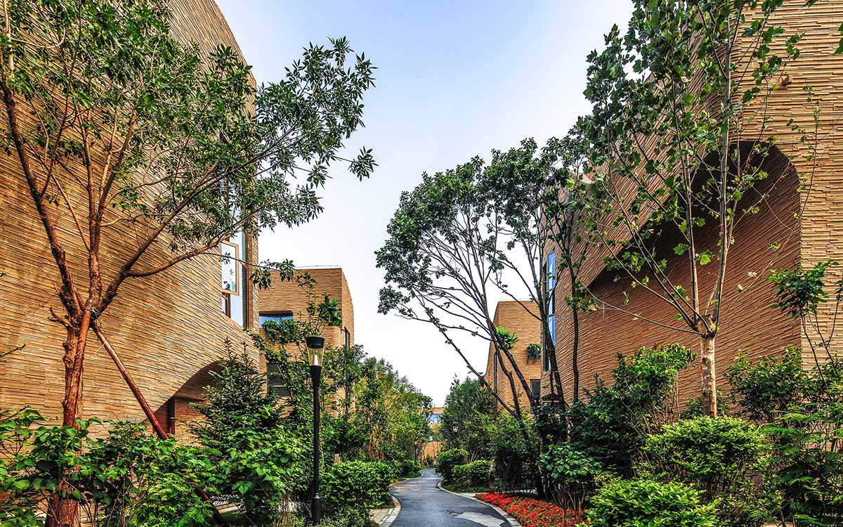 UNStudio draws attention to the curvilinear lines in Fairyland Guorui Villa complex