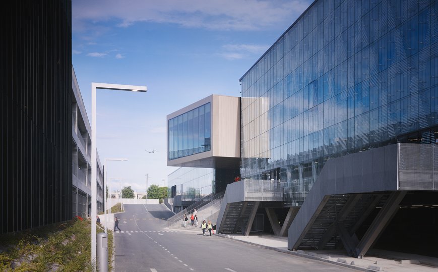 The new commercial centre at Charles de Gaulle airport, in the program of RIFF 2014