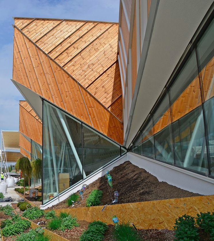 Slovenia Pavilion presents ’’cascading facade’’ with the integration of landscape at Expo Milano 2015