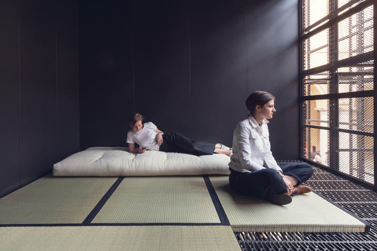 Your new digital detox inserted into a &rsquo;&rsquo;cage&rsquo;&rsquo;