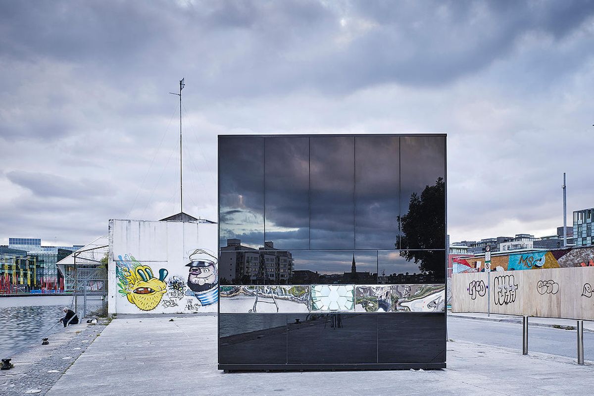 This ’’cube’’ rewrites the renewable energy methods as a new highly-mirrored object in any location