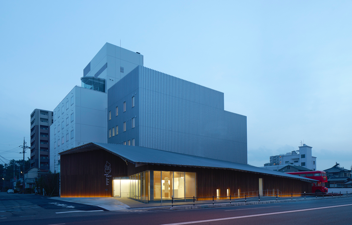 Kengo Kuma revealed Japan&rsquo;s Umeda Hospital