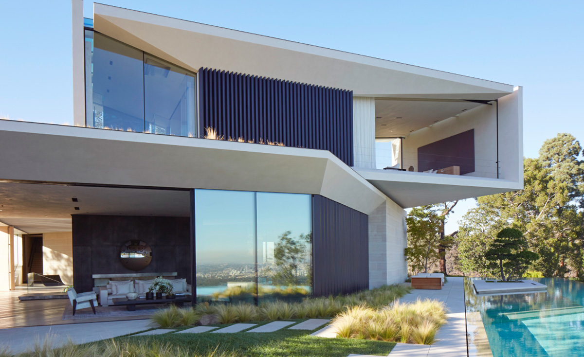 Bel Air Villa settles on the hill of Bel Air with the full view of nature