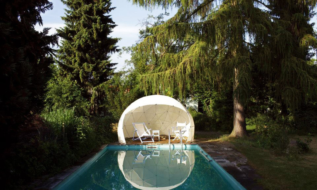 Garden Igloo is a new outdoor installation that moves you out of the city