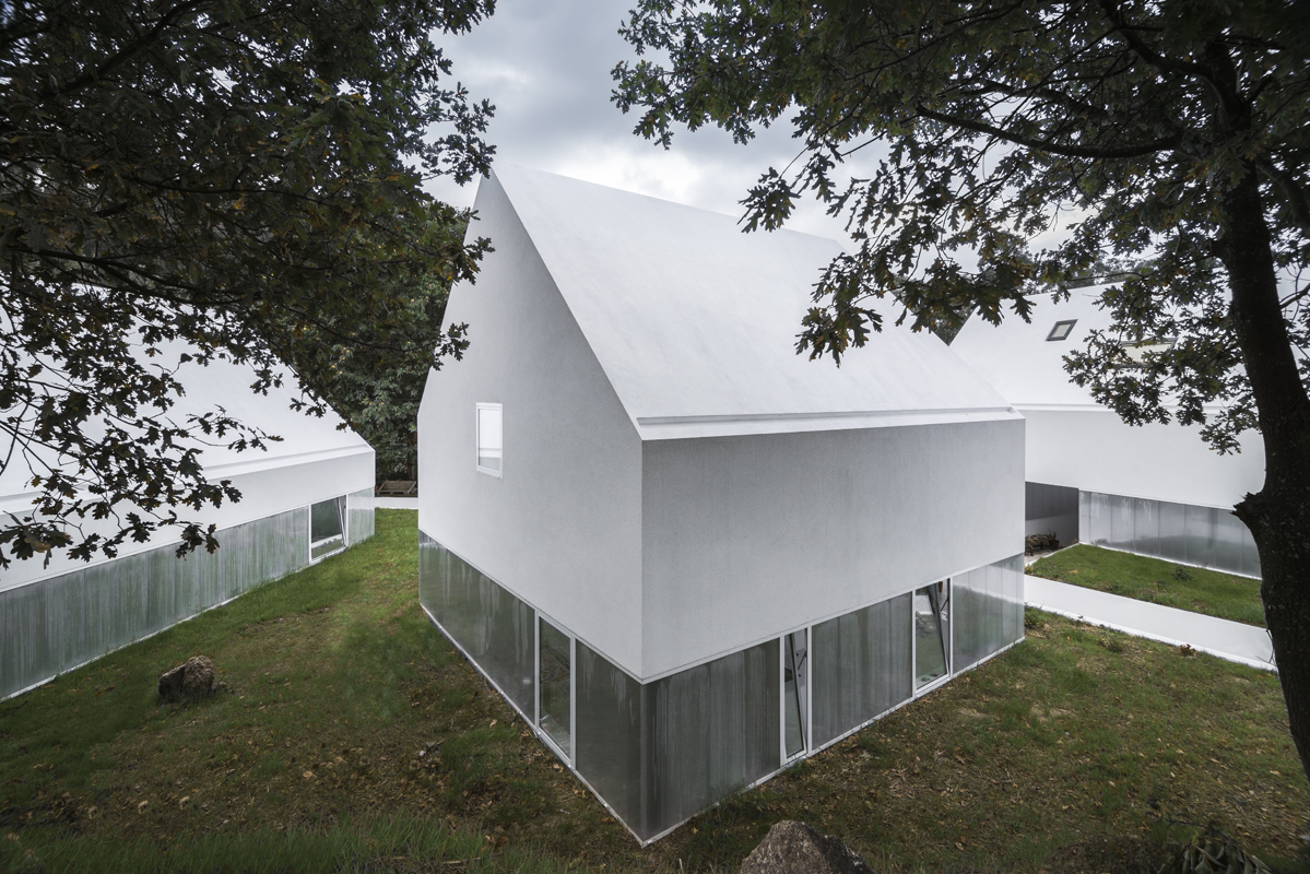 White Wolf Hotel by AND-RE