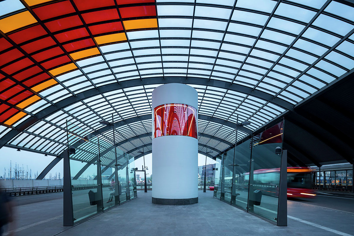 This white bus drivers building cares about drivers&rsquo; privacy installed at Amsterdam Central