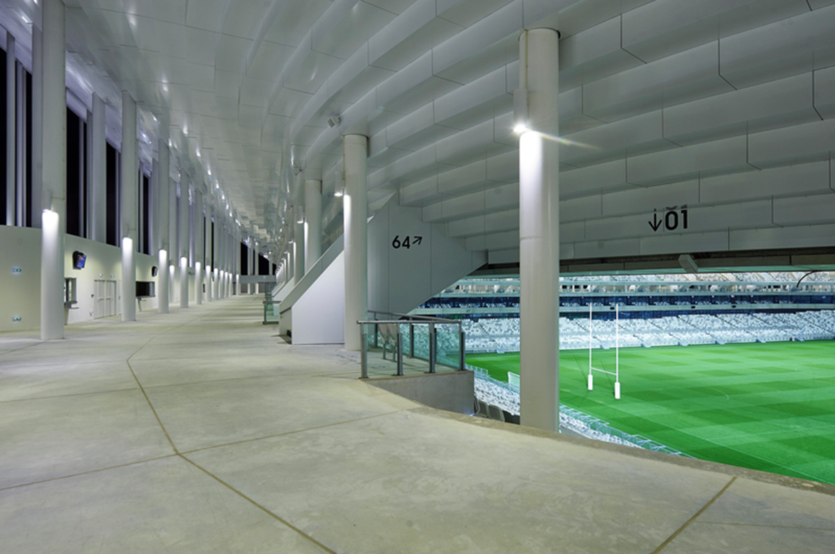 Herzog & de Meuron’s New Bordeaux Stadium will be opened in the spring of 2015 with its first match