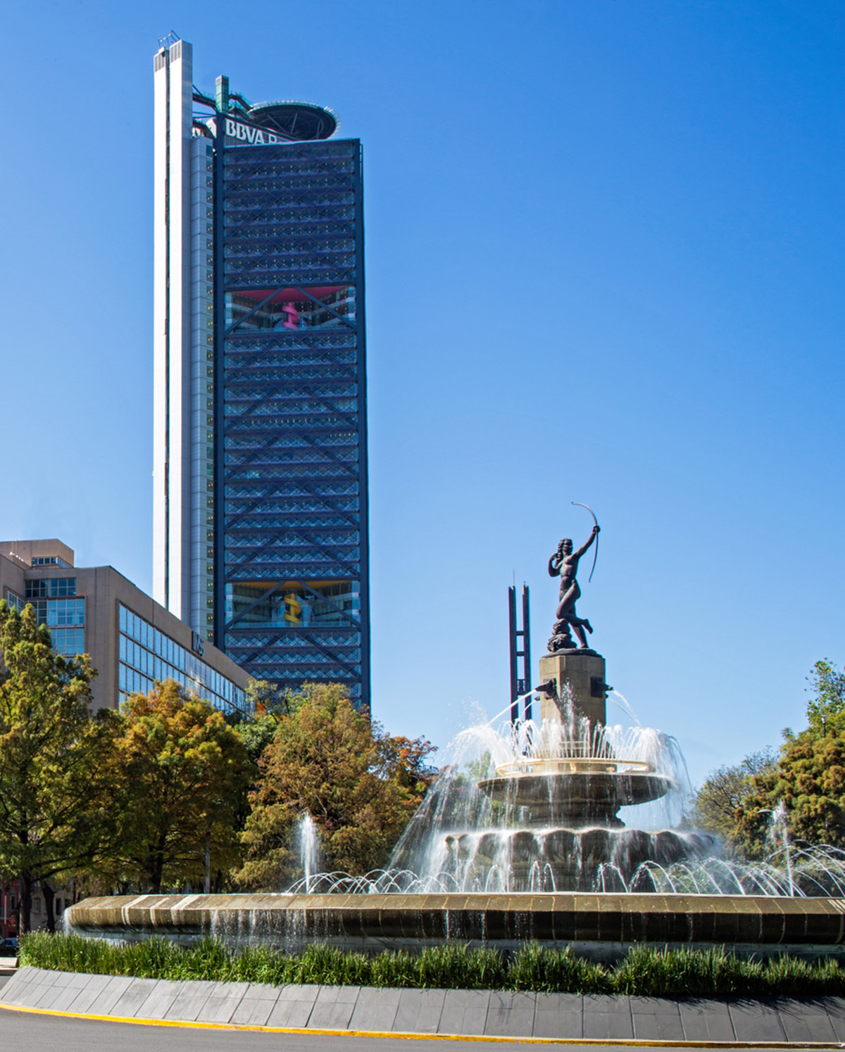 LegoRogers&rsquo; new headquarters building for BBVA Bancomer opened in Mexico City