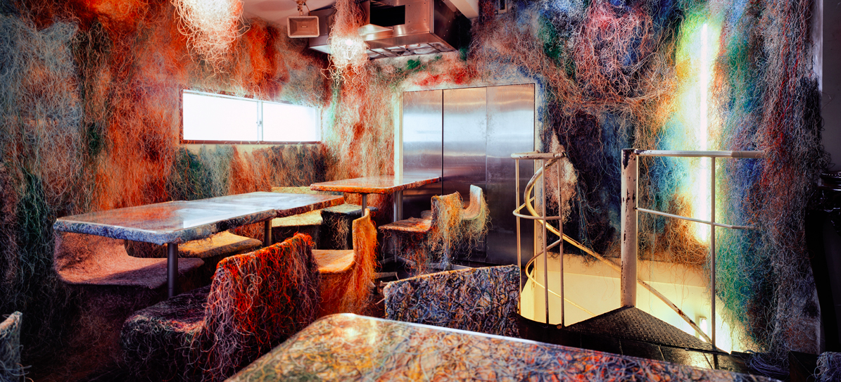 Kengo Kuma’s Yakitori bar made of recycled materials in Tokyo