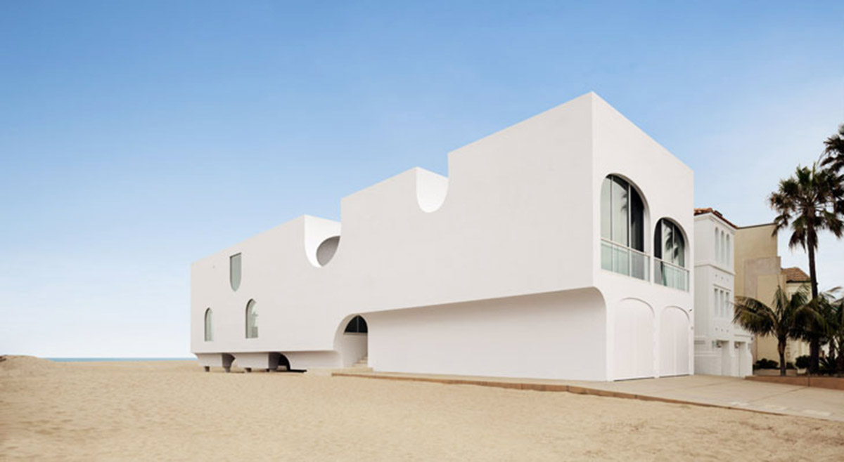 Vault House stands alone in the middle of California beach