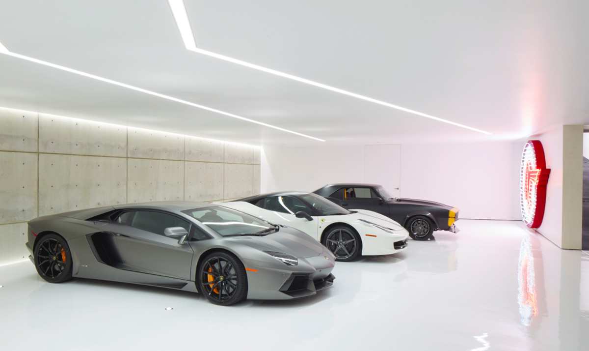 Bel Air Villa settles on the hill of Bel Air with the full view of nature