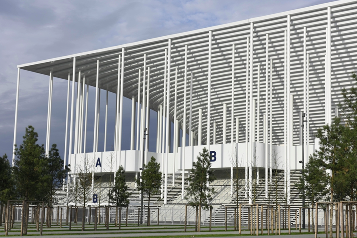 Herzog & de Meuron’s New Bordeaux Stadium will be opened in the spring of 2015 with its first match