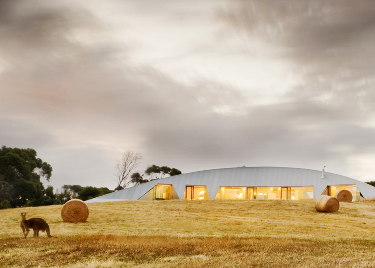 The Croft house is a pure and modern shelter that seems unobtrusive in abandoned landscape